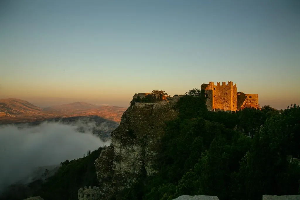 SICILIA TRANSFERS di Salvo Maddiona - Tour della città di Erice